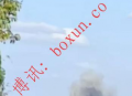 柬泰冲突现场画面曝光：疑似泰军F-16战机空袭柬埔寨山区 投下4枚炸弹