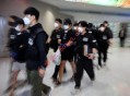 韩国大规模遣返涉诈人员 73名韩国人今夜自柬埔寨押解回国