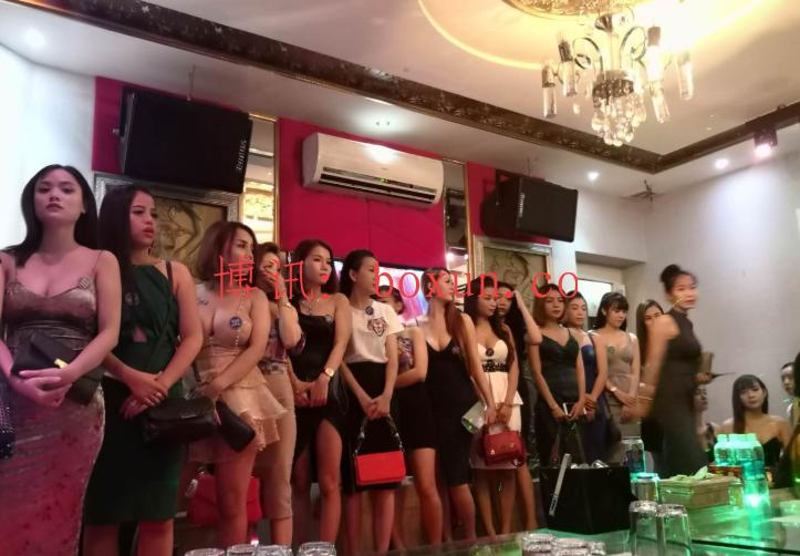 小姐姐投稿：我们这些做“扶手”的女孩，和你们做“狗推”的兄弟，说到底都是一样的命：