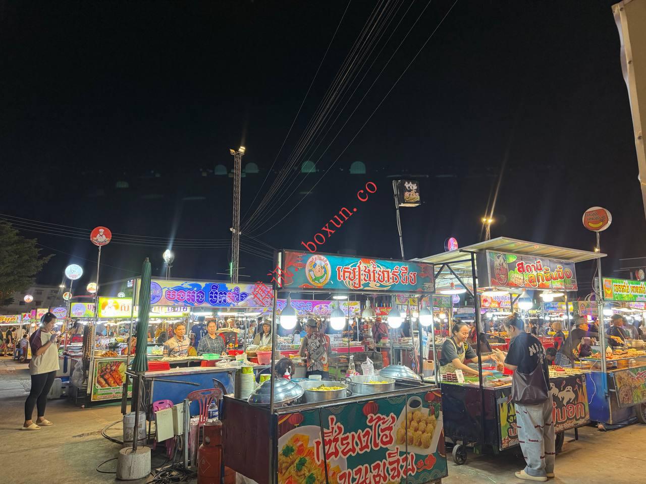 柬泰边境贸易持续活跃：波贝一夜市泰柬商人夜间经营如常