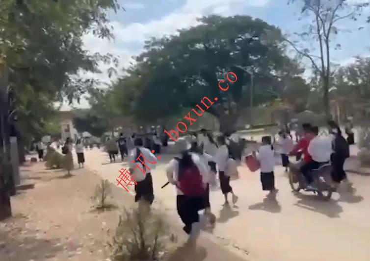 柬埔寨新闻｜泰军空袭卜迭棉芷 学生惊恐逃离校园