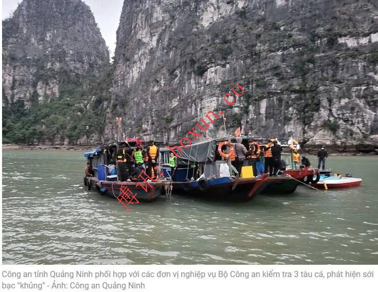 越南警方海上突袭赌博船 下龙湾查获超4.3亿越南盾赌资拘留30人