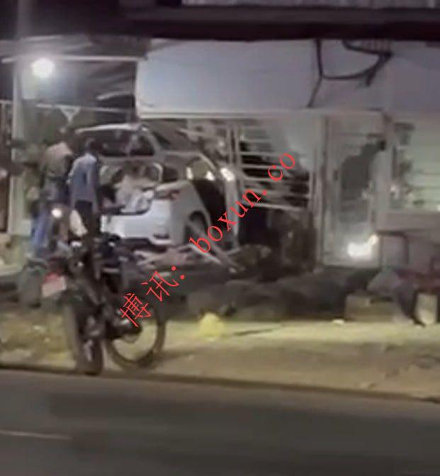 西港凌晨发生疑似枪战事件 两名中国籍人员逃逸途中车辆失控撞入民宅