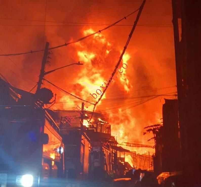 菲律宾马卡蒂凌晨突发三级大火 2名老人遇难 数百居民紧急撤离