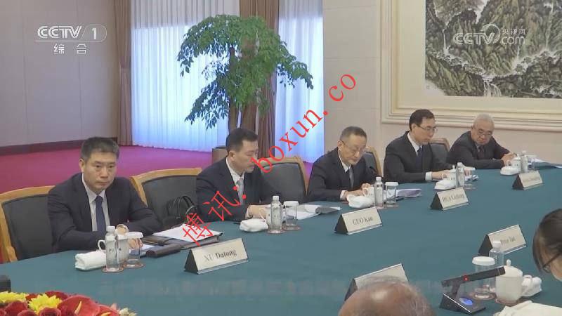 王小洪会见新加坡内政部长尚穆根 中新将深化执法安全合作