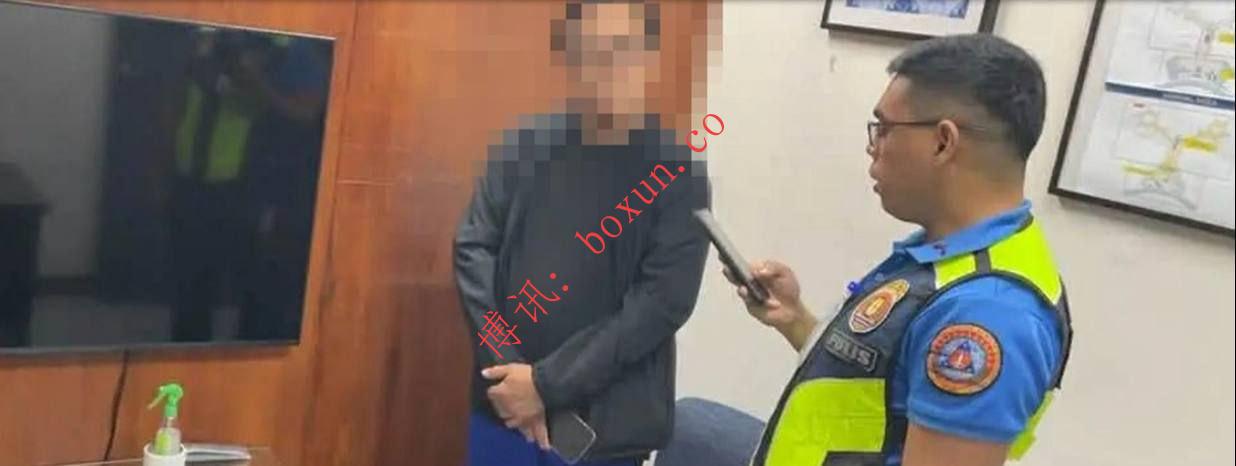 菲律宾警方在马尼拉机场逮捕机上骚扰乘客男子 涉观看淫秽内容及扰乱秩序